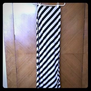 Maxi Skirt with Leg Slit